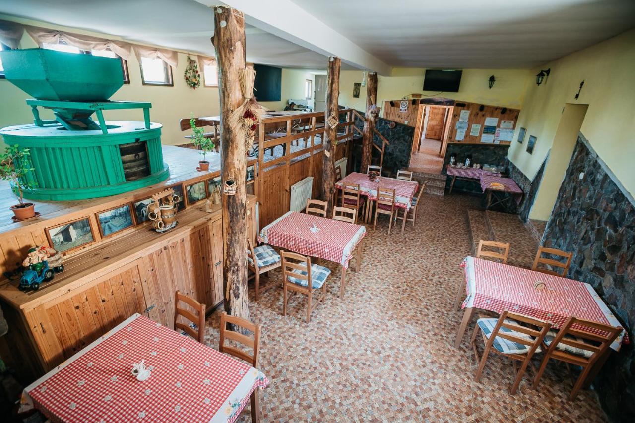 Moara De Piatra Ξενοδοχείο Carta  Εξωτερικό φωτογραφία